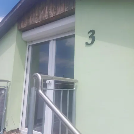 Rena Vendeghaz Gazde/Camere de închiriat *